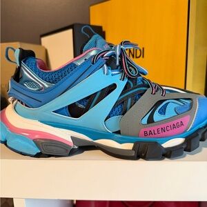 Balenciaga Tess S. Gomma Sneakers